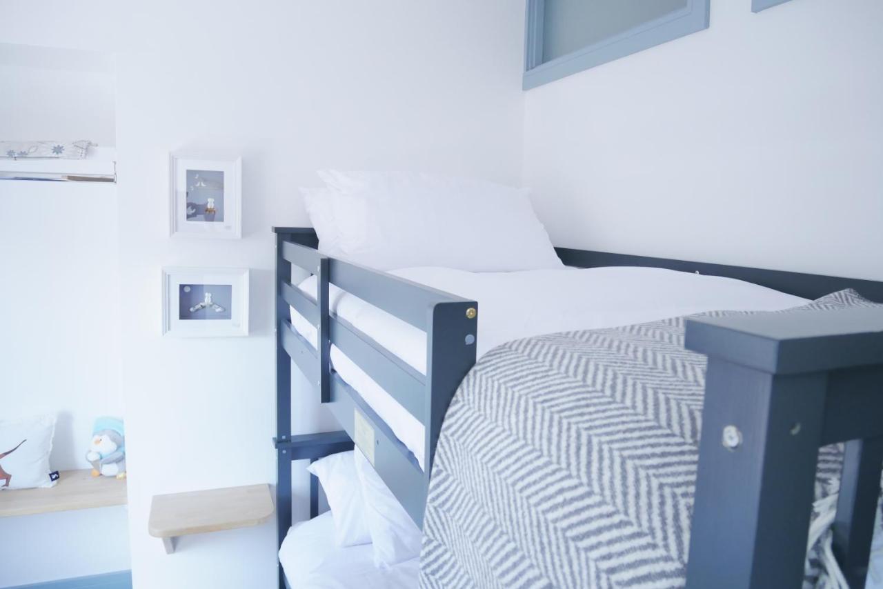 Apartment Sunset View, 2 Bedrooms In The Heart Of Holt With Parking *